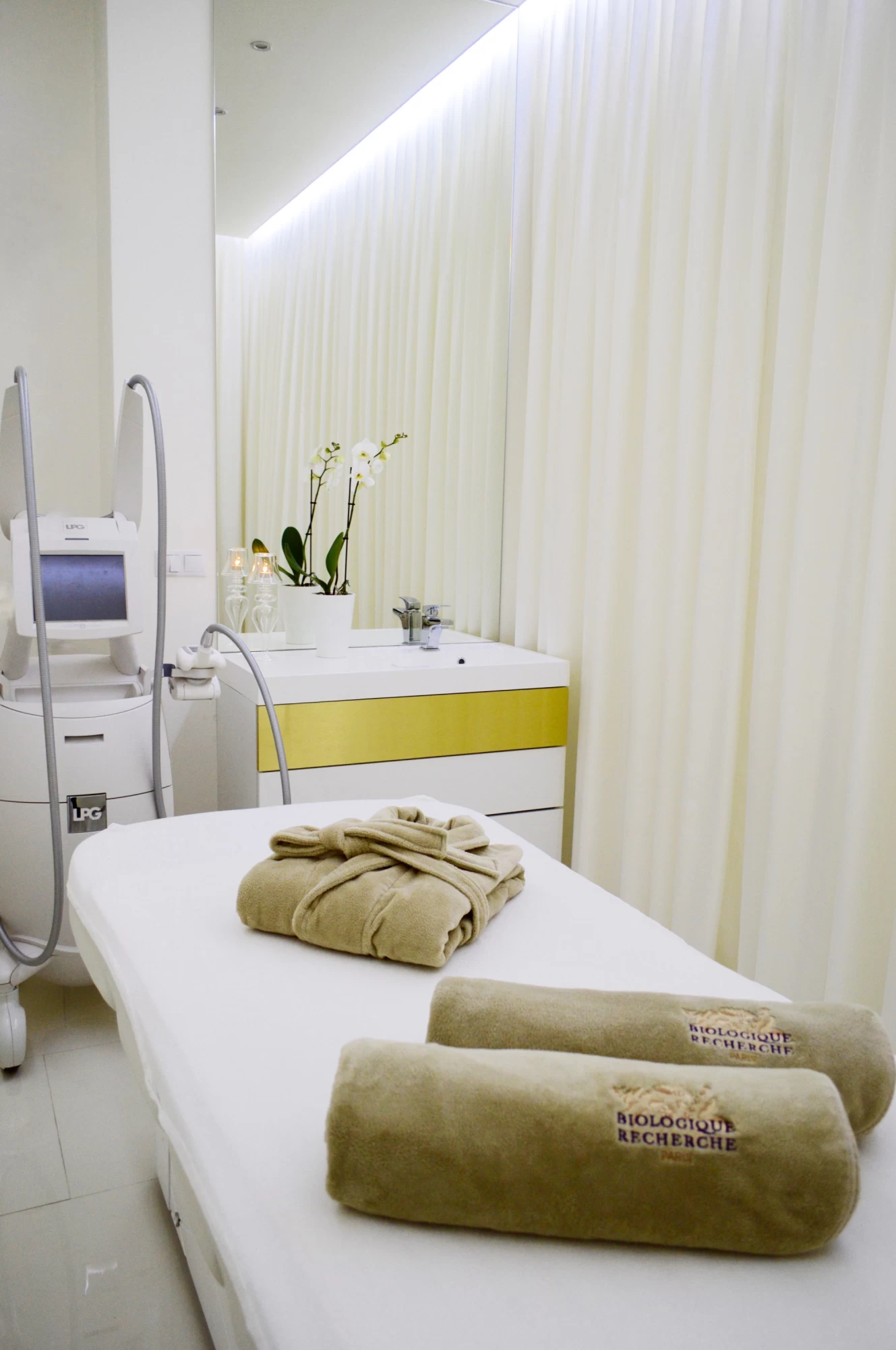 MEDICAL ESTHET & SPA EXPERT CENTER BIOLOGIQUE RECHERCHE - obrázek 2
