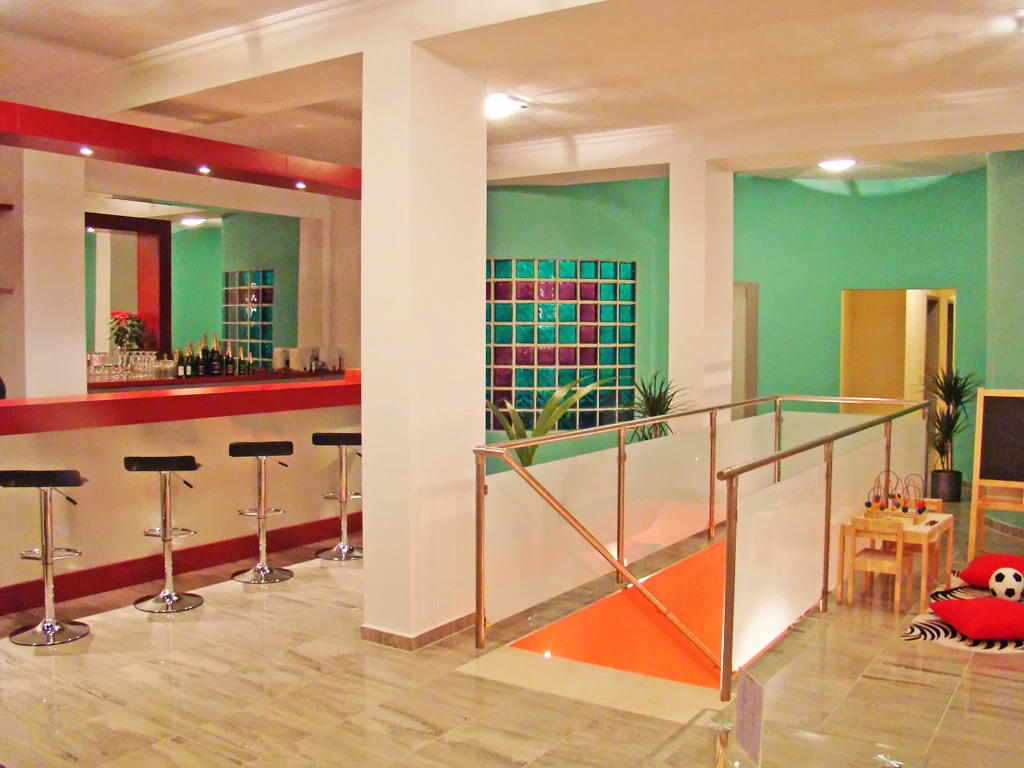 Salon Pod Všemi svatými - obrázek 2