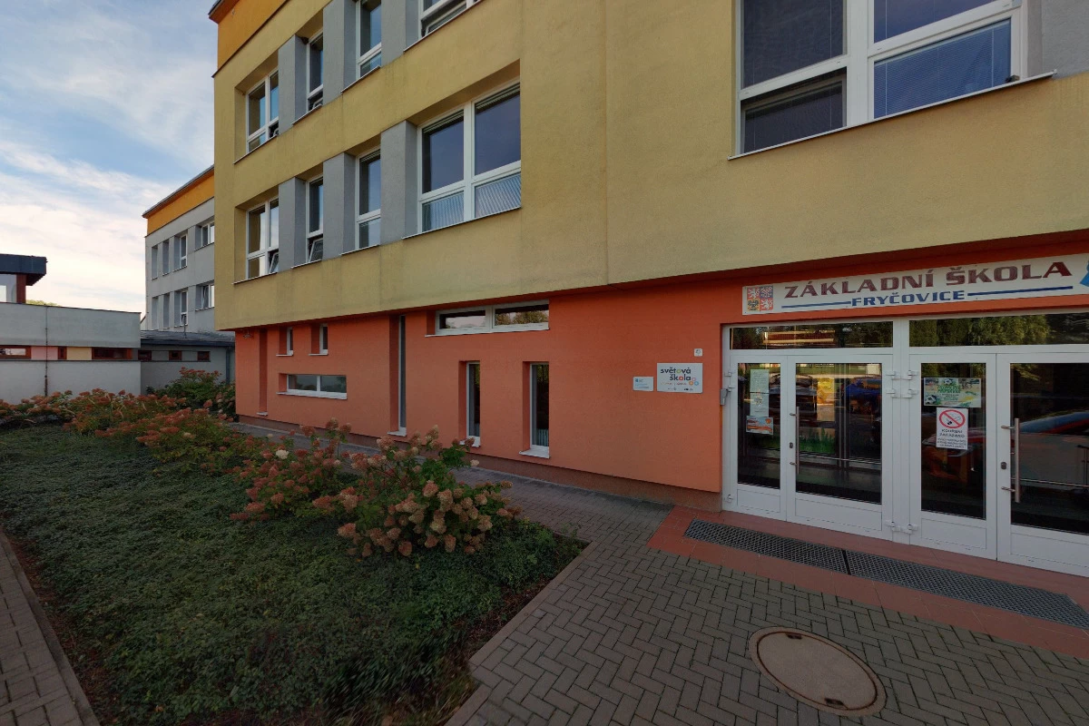 FRY Relax Centrum bazén - obrázek 5