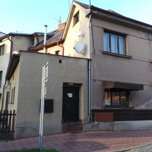 Jindra Věchtová - Studio Henrieta