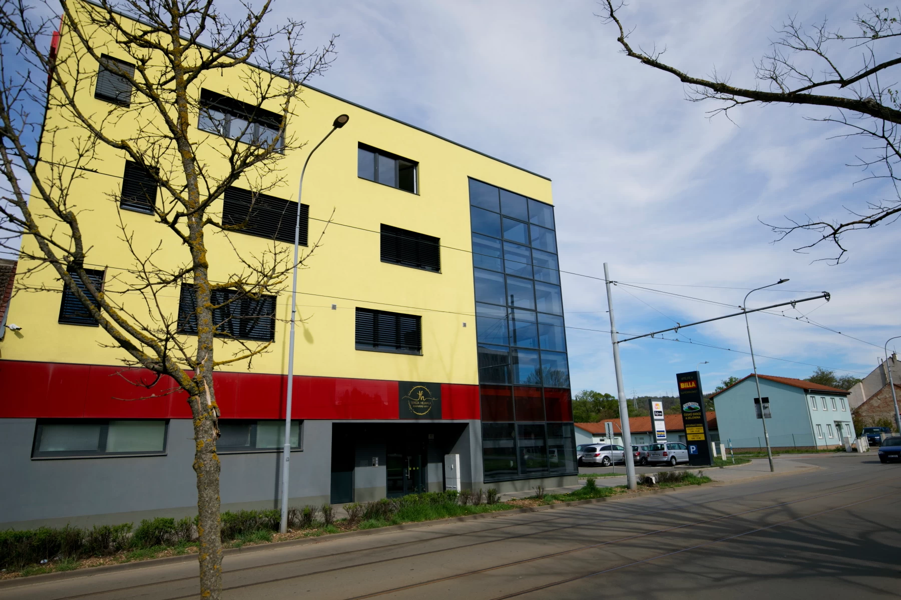 Salon th s.r.o. - obrázek 2