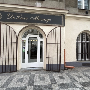 DeLuxe Massage