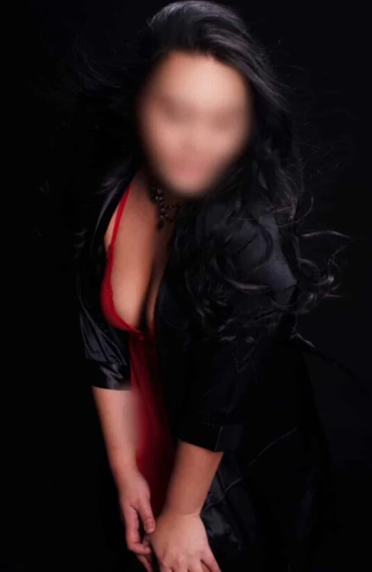 Naomi - erotické masáže fotka 4