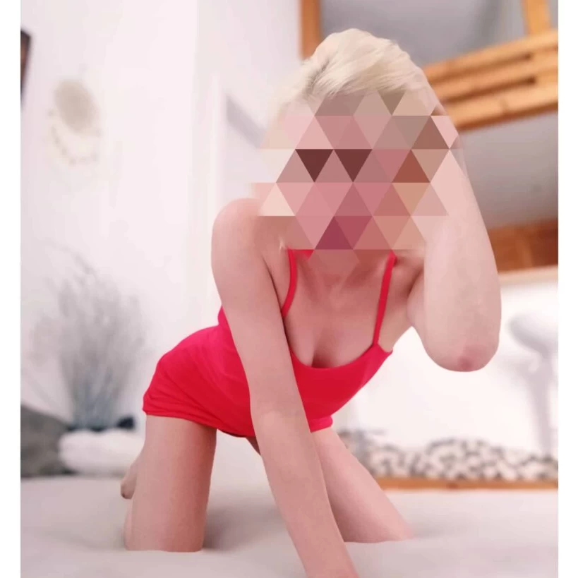 Adrianka - erotické masáže fotka 3